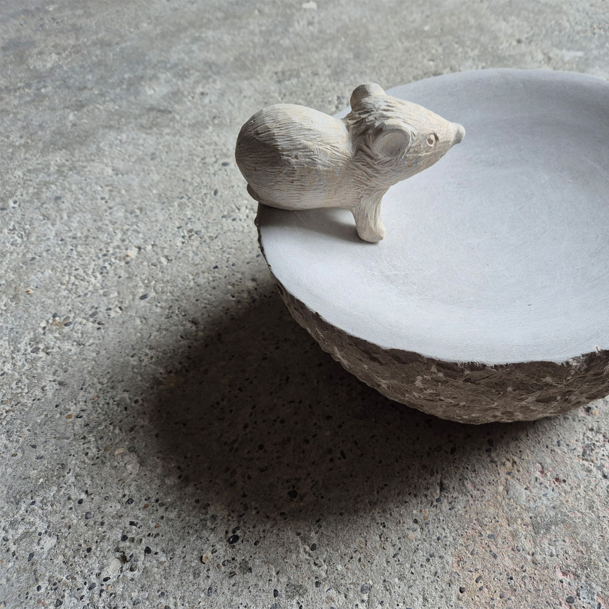 images/arbeiten/vogelbaeder/Mauslein%20.jpg#joomlaImage://local-images/arbeiten/vogelbaeder/Mauslein .jpg?width=1200&height=1200