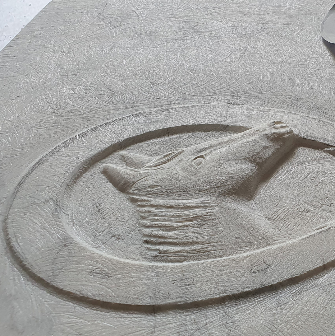 images/grabsteine/uebersichtsbilder/Pferdekopf.jpg#joomlaImage://local-images/grabsteine/uebersichtsbilder/Pferdekopf.jpg?width=1078&height=1080